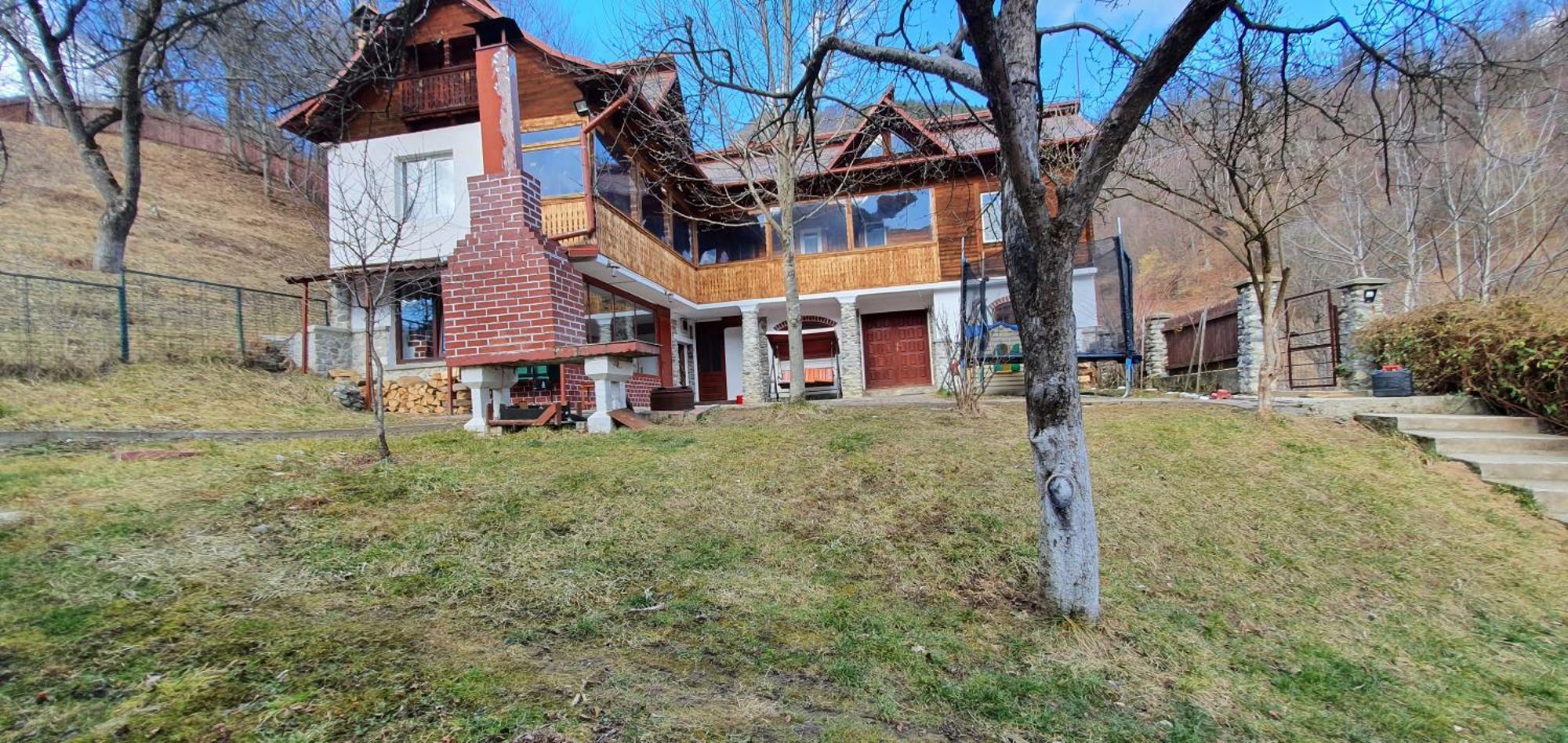 Casa Colt De Rai Villa Brezoi Eksteriør bilde