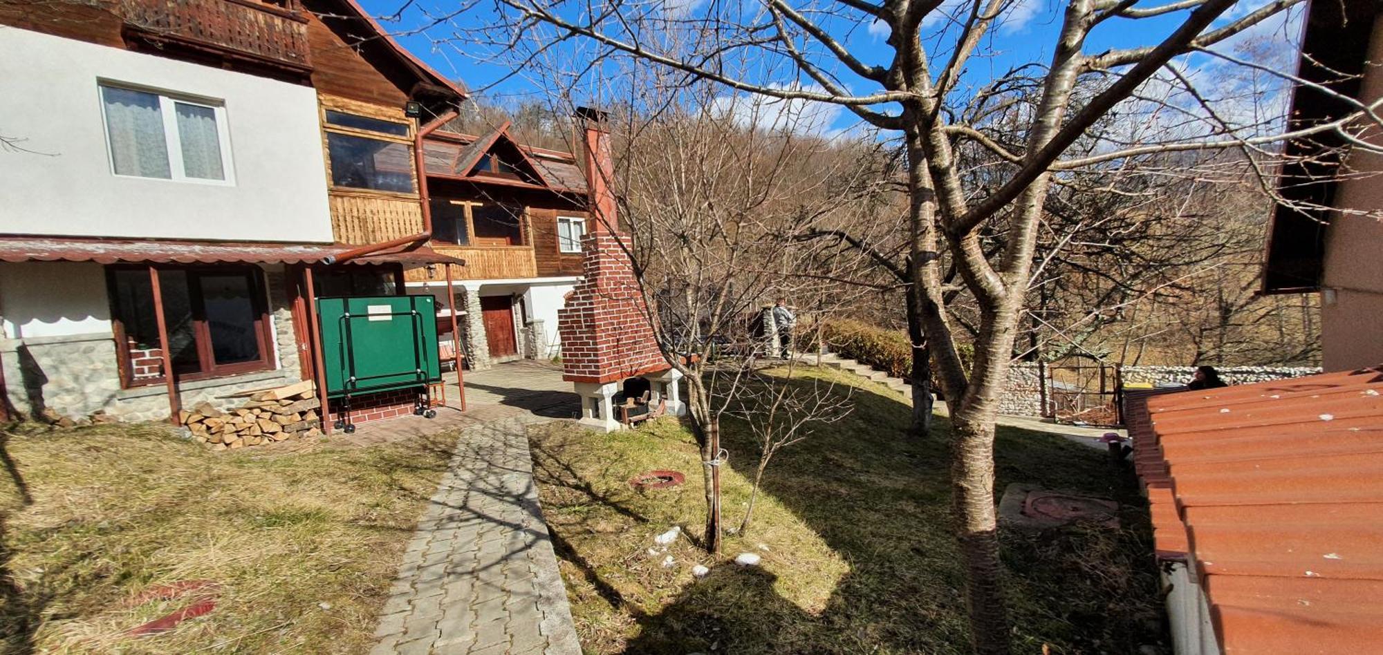 Casa Colt De Rai Villa Brezoi Eksteriør bilde